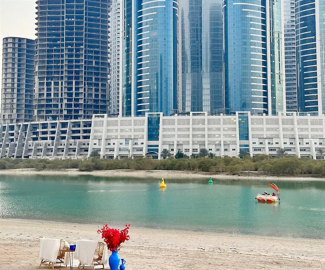 Abu Dhabi Cozy Mangrove View, Seaview 1 Bedroom 1 Partition Apartment Not Hotel